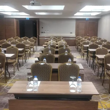호텔 Dedeman 4*